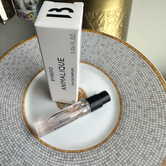 Byredo Animalique perfume sample travel size, unisex perfume. Travel size - Picture 2 of 2